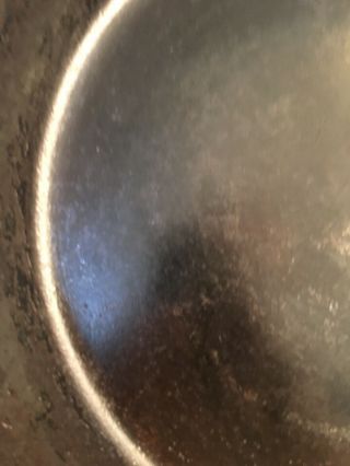 VINTAGE UNBRANDED 12 A - 14 INCH CAST IRON SKILLET - - FRYING PAN 8