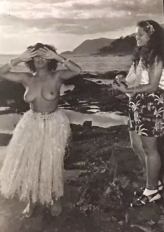 8x10 Photo Of Vintage Hawaiian Hula Girl And Girl Playing Ukulele.  Cool Reprint