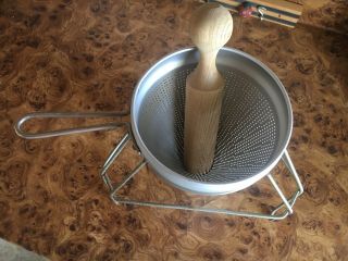 Vintage Aluminum Colander/strainer With Stand And Wood Pestle