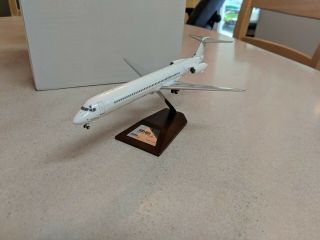 Rare,  Die Cast 1/200 Blank Jc Wings Mcdonnell Douglas Md - 80 W.  Stand,  Box