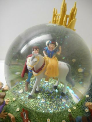 2006 DISNEY SNOW WHITE Happily Ever After SNOW GLOBE Seven Dwarfs,  Prince,  Horse 8