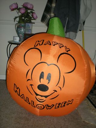 Disney Mickey Mouse Halloween Pumpkin Airblown Inflatable Yard Blowup