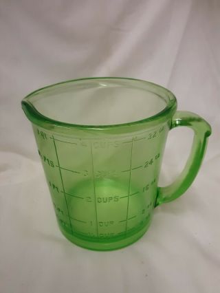 Vintage Hazel - Atlas Green 4 Cup Measuring Pichter