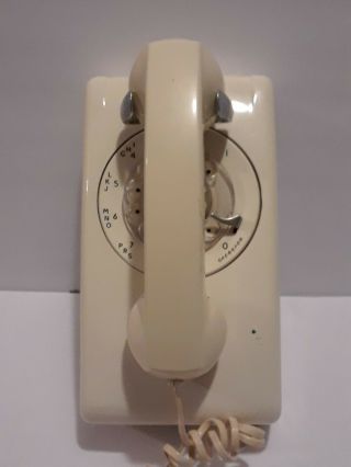 Vintage 1978 Stromberg - Carlson Tan/white Rotary Dial Wall Telephone