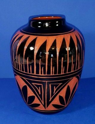 Stunning Hand Painted Navajo Vase Initialed By Artist - Flawless
