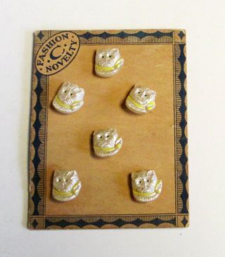 Vintage Plastic Pearlized Cat Face Buttons On Card