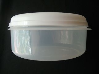 Rubbermaid Servin Saver 5 Round 22 Cup Large Salad Container Bowl White Lid Vtg