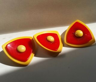 Vintage Bakelite Layered Triangle Buttons Butterscotch Clear Red Large Set Of 3