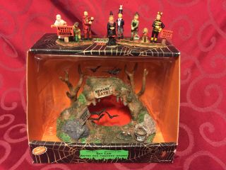 Lemax Halloween Bat Lair Table Accent Spooky Town And Figurines