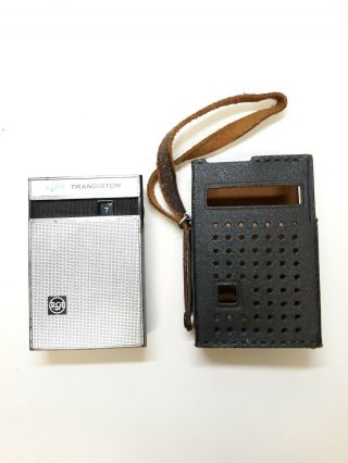 Vintage Rca Transistor Radio Model Rgh10e With Case - Very Good