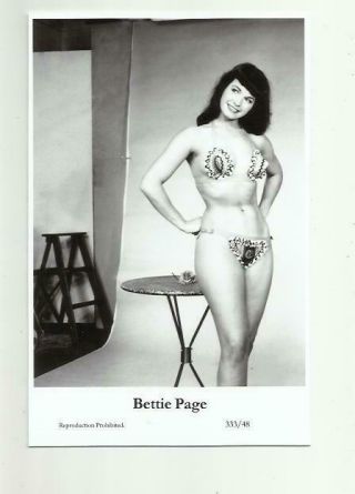 (n451) Bettie Page Swiftsure (333/48) Photo Postcard Film Star Pin Up