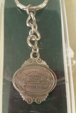 Gaylord Opryland Souvenir Pewter Keychain In Case