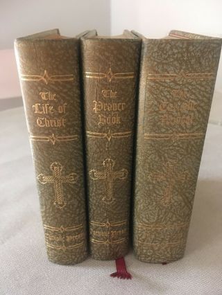 Vintage The Life Of Christ,  Missal,  The Prayer Book 1955 Catholic Press