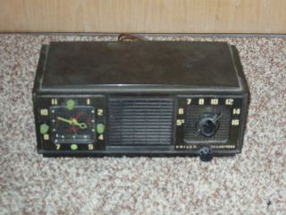Philco Transitone Clock Radio,  Model B711 F/parts