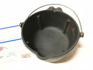 Griswold Cast Iron 33 Wind Proof Ashtray Great Shape 2