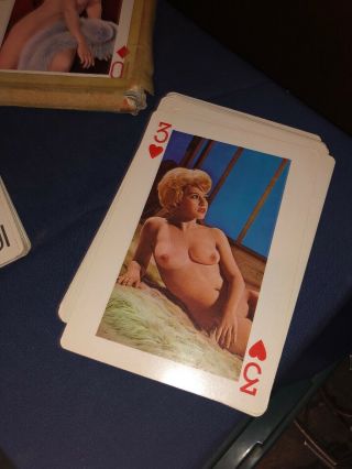 Vintage 1960 ' S ESQUIRE Plastic - Coated Jumbo Nude Playing Cards - 7 