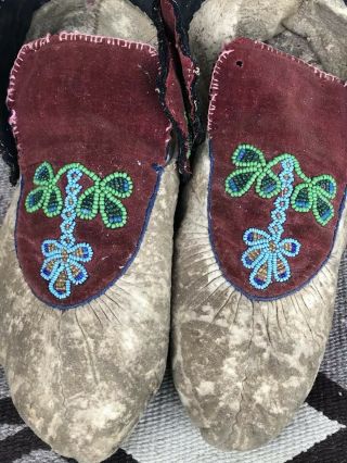 Antique Old Woodlands Native Moccasins Beaded Pucker Toe