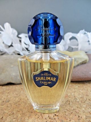 Guerlain Paris Shalimar Eau De Toilette Spray.  5 Fl Oz Perfume Bottle 101