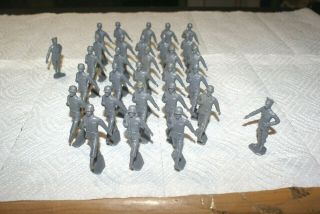 27 Marx Battleground Play Set Plastic Gray German Marching Soldiers,  Officiers
