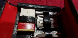 Vintage Gillette Travel Safety Razor & Grooming Kit With Case 2