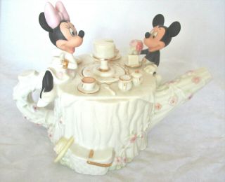 Lenox Disney Mickey & Minnie Teapot 2004