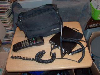 Vintage Nokia Mobile Phone Transceiver Gmc250 With Case Powered Up
