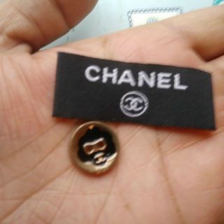 Metal Vintage Chanel Black And Gold Button And Tag Replacement