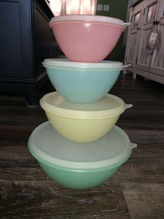Tupperware 4 Wonderlier Bowl Set Nesting Pastel Green Blue Yellow Pink