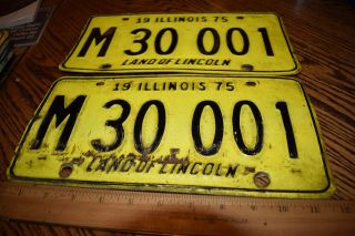 Vintage Illinois 1975 License Plate Set Pair 2 Plates M 30 001 Land Of Lincoln