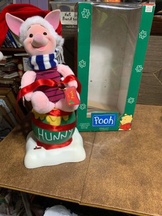 Telco Motion - Ettes Disney Holiday Pooh Animated Piglet Sitting On Hunny Pot 1998