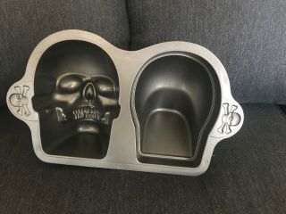 Wilton Skull Skeleton Head 3d Non - Stick Cake Pan Halloween