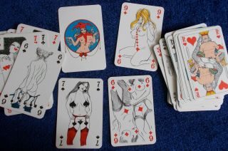 VINTAGE PLAYING CARDS 