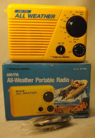 Vintage Realistic Am/fm All Weather Portable Radio No.  12 - 783