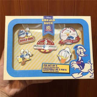 Donald Duck 85th Anniversary Years Pin Set Limited Edition Disney Store Le1600