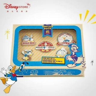 Donald Duck 85th Anniversary Years Pin Set Limited Edition Disney Store
