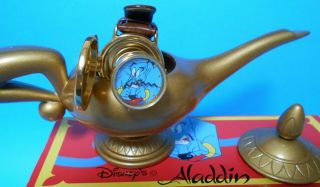 Disney Store 1992 Aladdin Gold Lamp W Genie Pop - Up Watch Embossed Gold Face