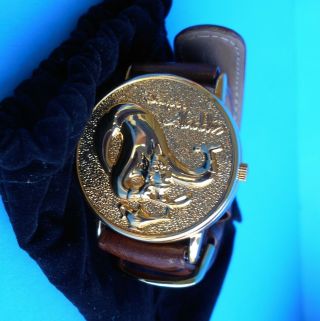 DISNEY STORE 1992 ALADDIN GOLD LAMP w GENIE POP - UP WATCH EMBOSSED GOLD FACE 7