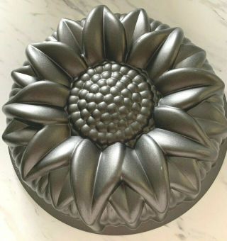 Nordic Ware Sunflower Bundt Cake Pan Mold 10 Cups Usa Floral Cast Aluminum