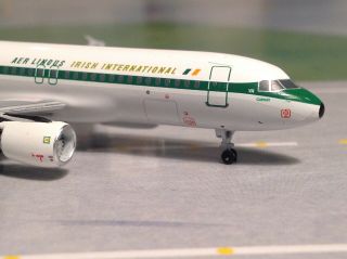 Aer Lingus Irish Airlines Airbus A - 320 Ei - Dvm 1/400 Scale Model Aeroclassics