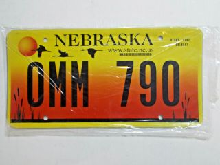 1 - Nebraska Sand Hill Crane Flat License Plate.  - Omm 790.  Nos & V/g.