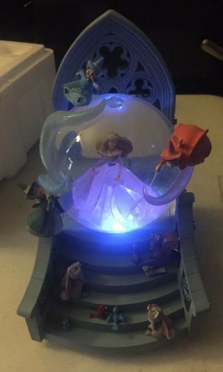 Disney Store - Sleeping Beauty - Musical Light Up Snowglobe w/Box 4