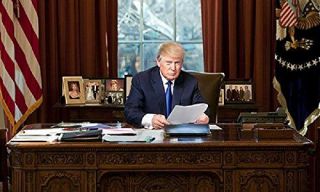President Donald And Melania Trump Family Calendar 2019 (wall Size)