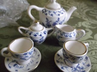 Blue&white Flowers Porcelain Antique Doll Tea Set 18 Century