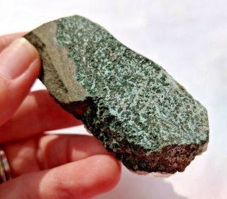 Apophyllite on Black Chalcedony,  India - Bright and Gemmy: 7.  6 cm x 3.  3 cm 5