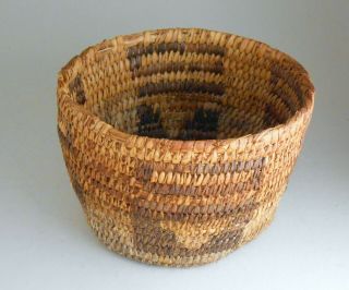 Small Antique Native American Tohono Oʼodham Southwest Indian Coiled Basket