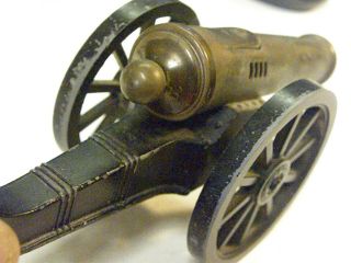 Vintage 1096s Mfg.  In Japan Cast Metal & Brass Table Top Field Cannon Lighter