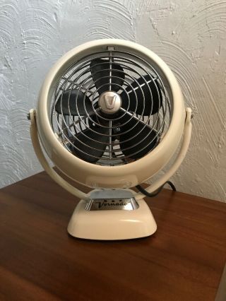 Vornado Vintage Cream White 2 Speed Fan