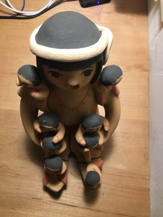 L.  M.  Lucero Jemez Pueblo Native American Storyteller Figurine 6