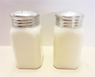 Vintage Anchor Hocking White Milk Glass Hoosier Style Salt & Pepper Shakers 2