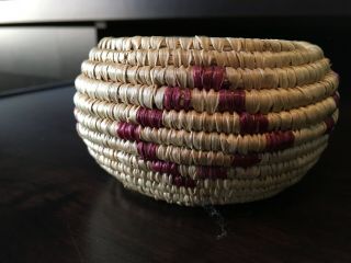 Native Eskimo Hand Woven Basket w/Lid Set of 2 4
